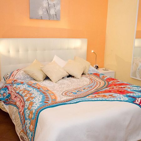 B&B L'Incrocio Salerno Luaran gambar