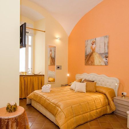 B&B L'Incrocio Salerno Luaran gambar