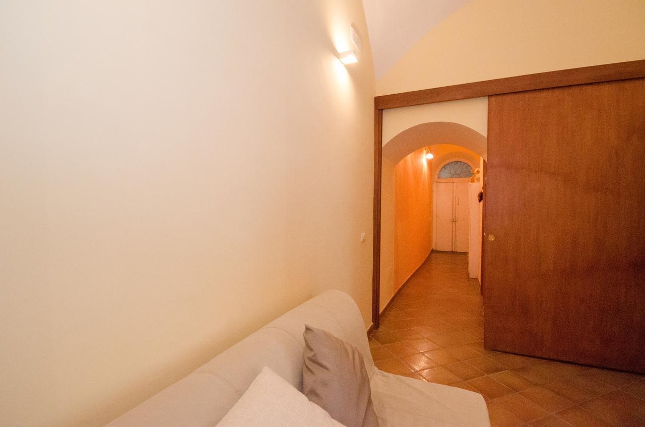 B&B L'Incrocio Salerno Luaran gambar
