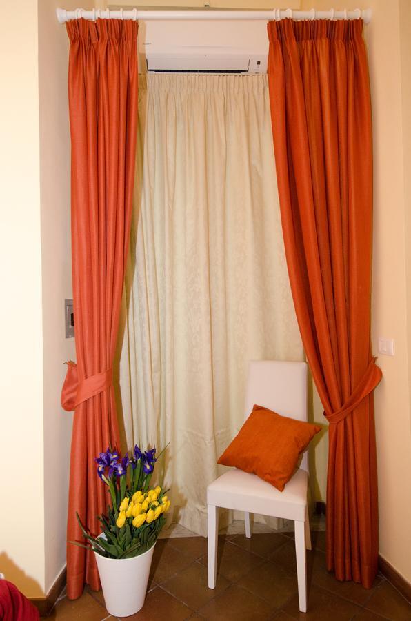B&B L'Incrocio Salerno Luaran gambar