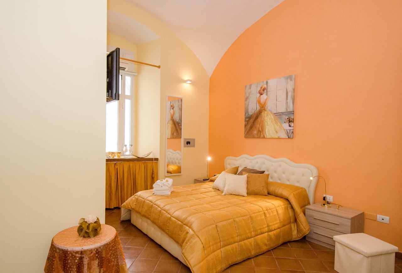 B&B L'Incrocio Salerno Luaran gambar