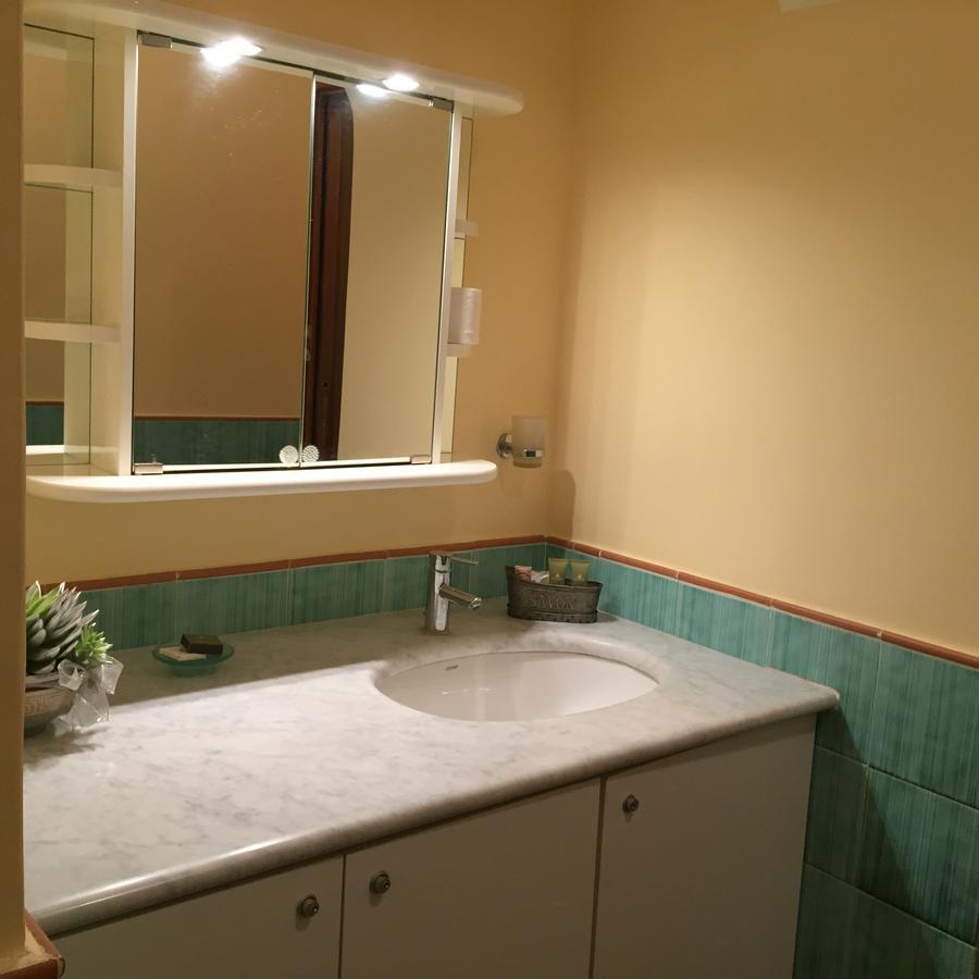 B&B L'Incrocio Salerno Luaran gambar
